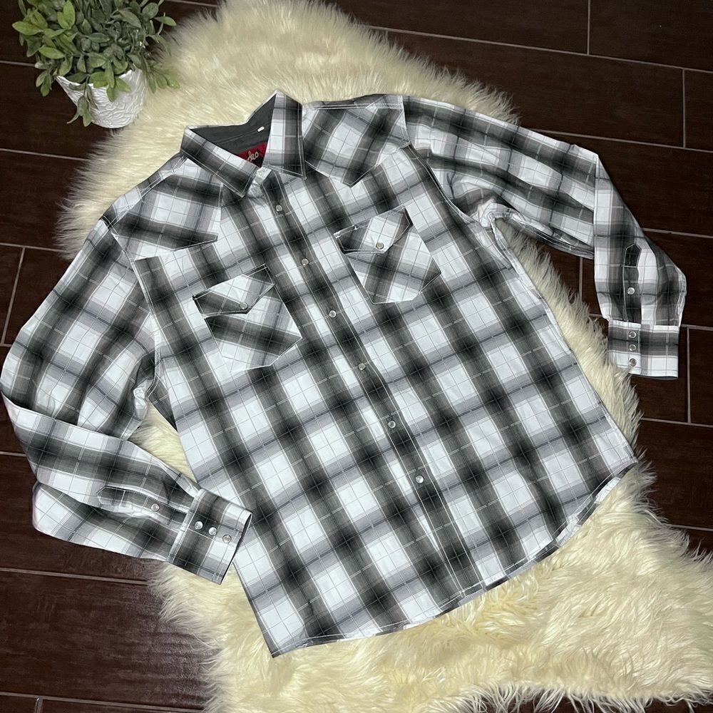 Rodeo Black plaid pearl snap button down sz XL